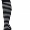 Bonnie Doon Dames Gestreepte Kniekousen Zwart/Grijs Maat 36/42 - Knie Kousen - Streep Patroon - Strepen Print - Uitstekend Draagcomfort - Basic Stripe Knee High - Kniesokken - Zakt Niet Af - OEKO-TEX - Black - BP211511.2 -Exporteren beenmode winkel 422x840 2