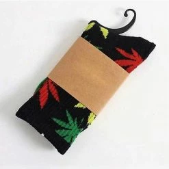 Merkloos 3 Paar Wiet Sokken - Cannabis Sokken - Hemp Leaf Socks - Skate Sokken - Rasta Sokken – Hennep Sokken – Wietsokken - Wiet Grinder - Sokken - Feest Sokken - 3 Paar - Rasta