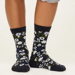 Thought Damessokken Biologisch Katoen In Cadeaudoos - Ditsy Floral 11 Thought Damessokken Biologisch Katoen In Cadeaudoos - Ditsy Floral -Exporteren beenmode winkel 550x724 5