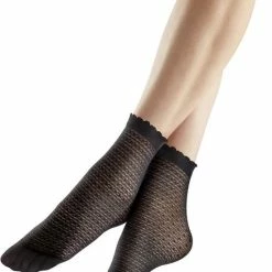 Pretty Polly Small Diamond Nopjes Damessokjes - Zwart - One Size -Exporteren beenmode winkel 550x759