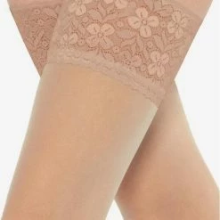 Gatta Matte Hold Up Kousen Size + Met Brede Kant Michelle Van 20 Denier, Maat 5-6 ( XL-XXL), Kleur Huidskleur -Exporteren beenmode winkel 550x791 13