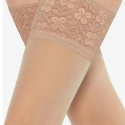 Gatta Matte Hold Up Kousen Size + Met Brede Kant Michelle Van 20 Denier, Maat 5-6 ( XL-XXL), Kleur Huidskleur -Exporteren beenmode winkel 550x794 6