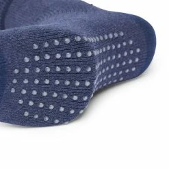 Bonnie Doon Huissokken Met Anti-Slip Voor Dames Jeans Blauw Maat 36/42 - Warme Slofsokken - Badstof Binnenzijde - Zeer Zachte Winter Sokken - Thuis Sokken - Home Socks - Niet Knellend - Gladde Naden - Katoen - Gemeleerd - Jeans Heather - BP211124 -Exporteren beenmode winkel 550x824 3