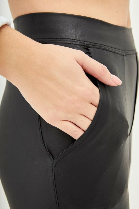 Merkloos Blueberry Leggings- Legging Dames - Broek Skinny - Broek Dames Strech - Legging Lederlook-Legging Meisje - Legging Dames Volwassenen - High-Waist Dames Hoge Taille - Leggings - Push-Up - Up-Fit-Zwart-M 4 Merkloos Blueberry Leggings- Legging Dames - Broek Skinny - Broek Dames Strech - Legging Lederlook-Legging Meisje - Legging Dames Volwassenen - High-Waist Dames Hoge Taille - Leggings - Push-Up - Up-Fit-Zwart-M - Afbeelding 2